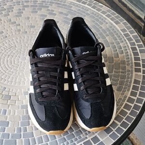 Women's Adidas Sneakers